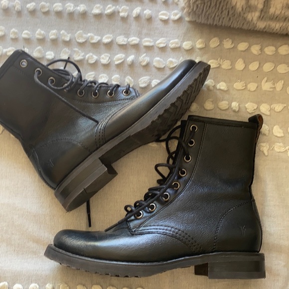 Frye Veronica combat boots - Picture 1 of 4